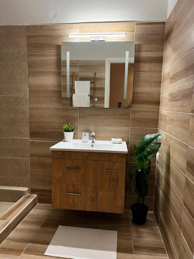 Lmj Apartments Ártemida Kültér fotó